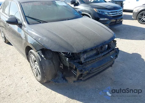 2021 Volkswagen Jetta 1.4T Sel z USA, uszkodzony, nr VIN 3VWE57BU5MM096286